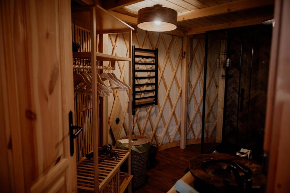 Jurty Z Widokiem, Prywatna Balia- Dzikolas Glamping Krasnobrod Luaran gambar