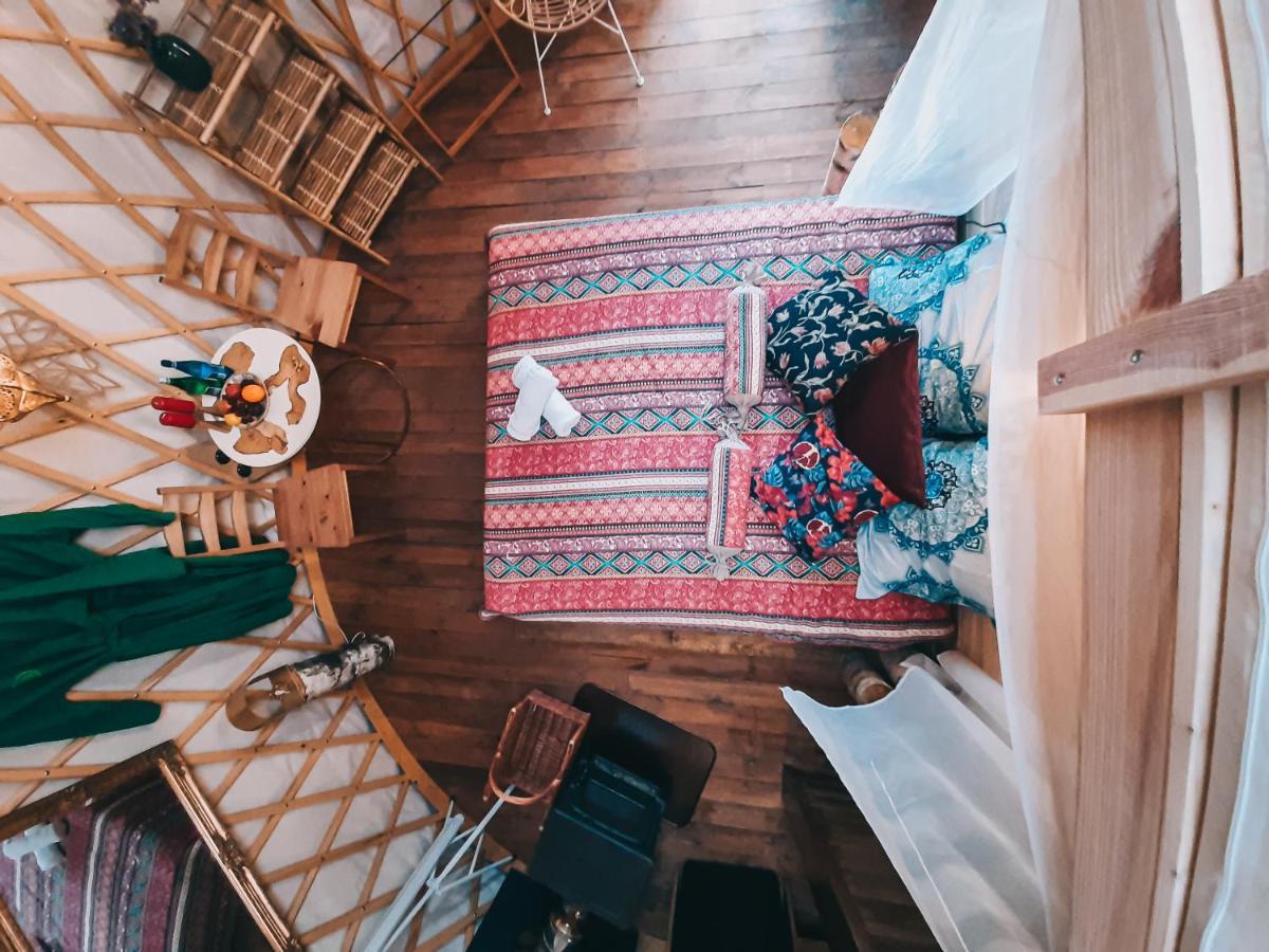 Jurty Z Widokiem, Prywatna Balia- Dzikolas Glamping Krasnobrod Luaran gambar