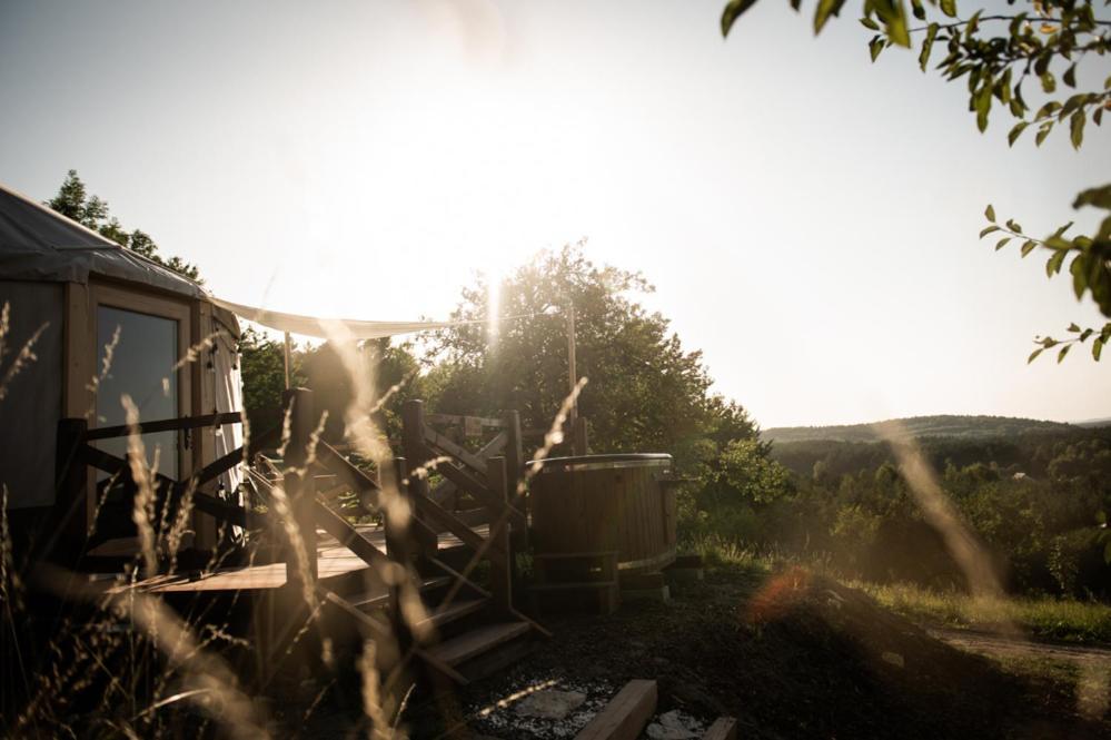Jurty Z Widokiem, Prywatna Balia- Dzikolas Glamping Krasnobrod Luaran gambar