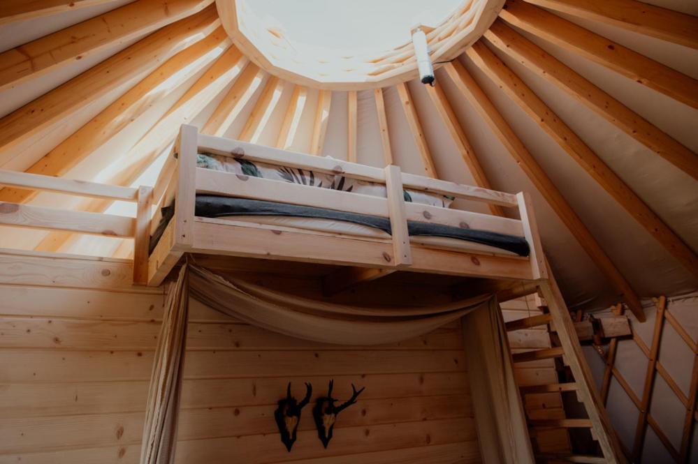 Jurty Z Widokiem, Prywatna Balia- Dzikolas Glamping Krasnobrod Luaran gambar