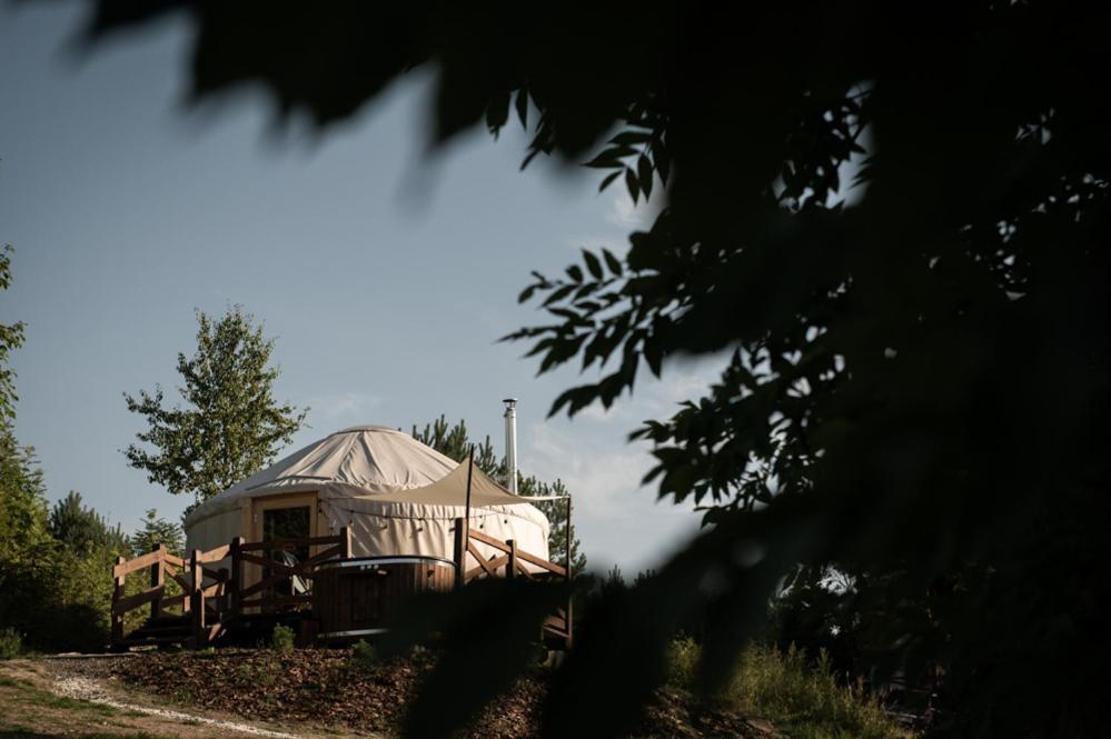 Jurty Z Widokiem, Prywatna Balia- Dzikolas Glamping Krasnobrod Luaran gambar