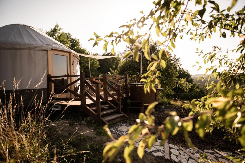 Jurty Z Widokiem, Prywatna Balia- Dzikolas Glamping Krasnobrod Luaran gambar