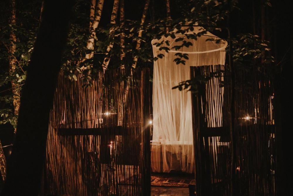 Jurty Z Widokiem, Prywatna Balia- Dzikolas Glamping Krasnobrod Luaran gambar